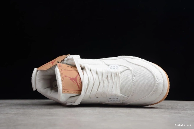 Air Levi's x 4 'White' Jordan AO2571-100 0702